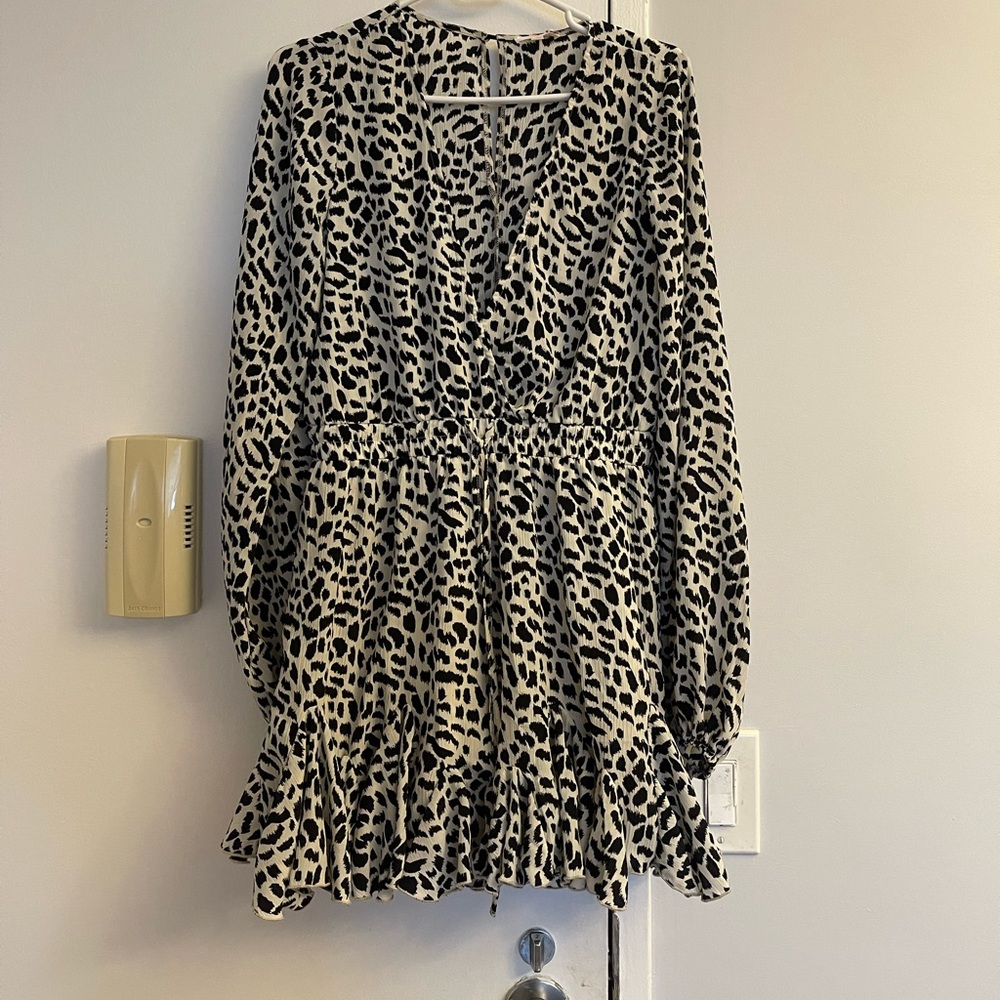 Cheetah Romper - Picture 2 of 4